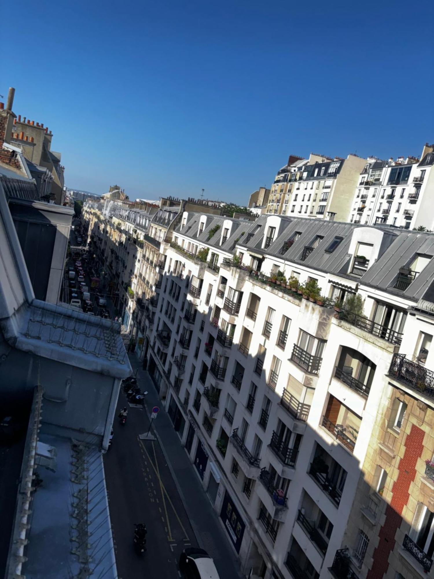 Pretty Montmartre Apartment Париж Екстериор снимка