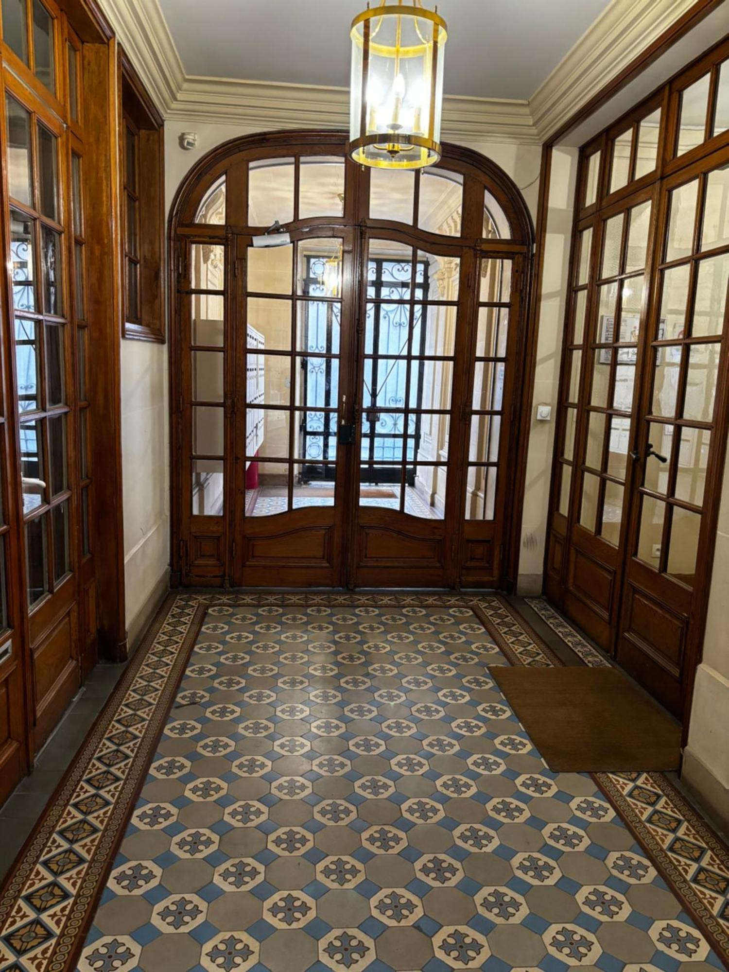 Pretty Montmartre Apartment Париж Екстериор снимка